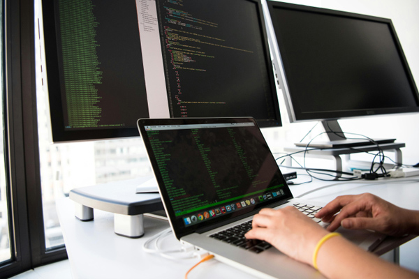 提煉分隔型電纜支架廠家選擇哪家好,化工廠電纜支架廠家選擇哪家好,吊頂電纜支架廠家哪家好:電纜支架